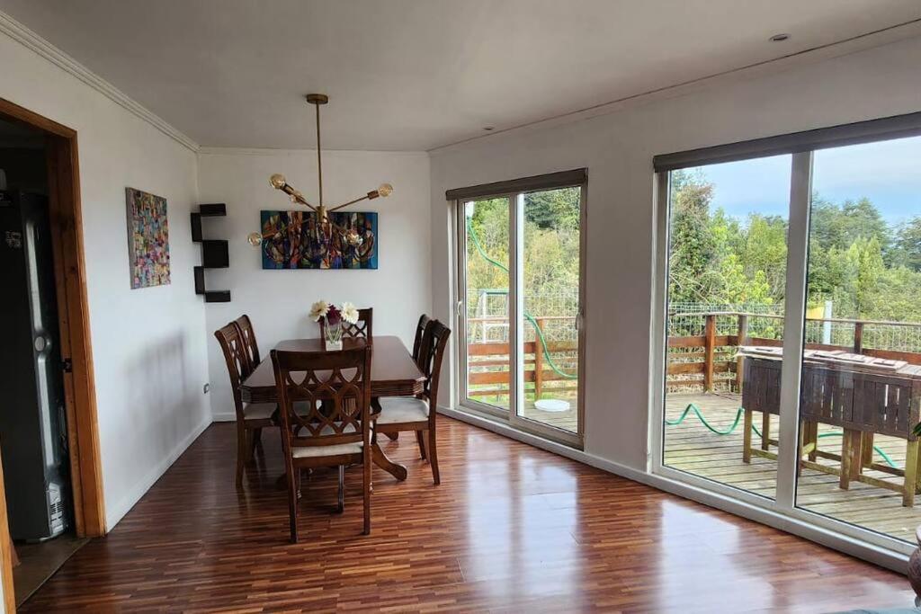 Hermosa Casa Con Vista Al Mar Y Tinaja Puerto Montt